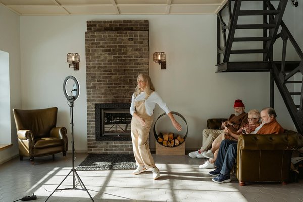 Pot de fleur en lévitation : l'art futuriste pour votre intérieur